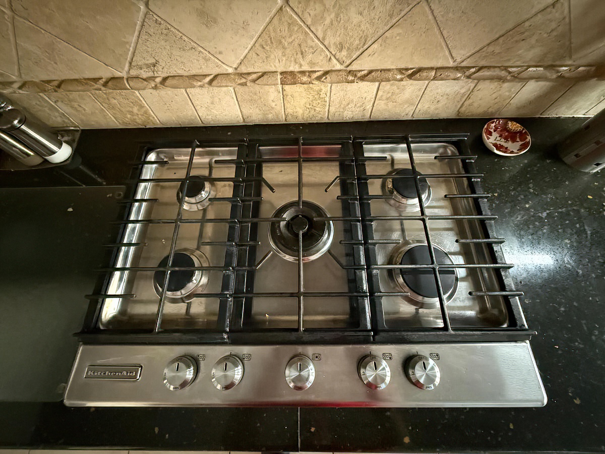 KitchenAid Gas Cooktop Saved from the landfill